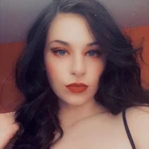 Meet your Posher, Saylor